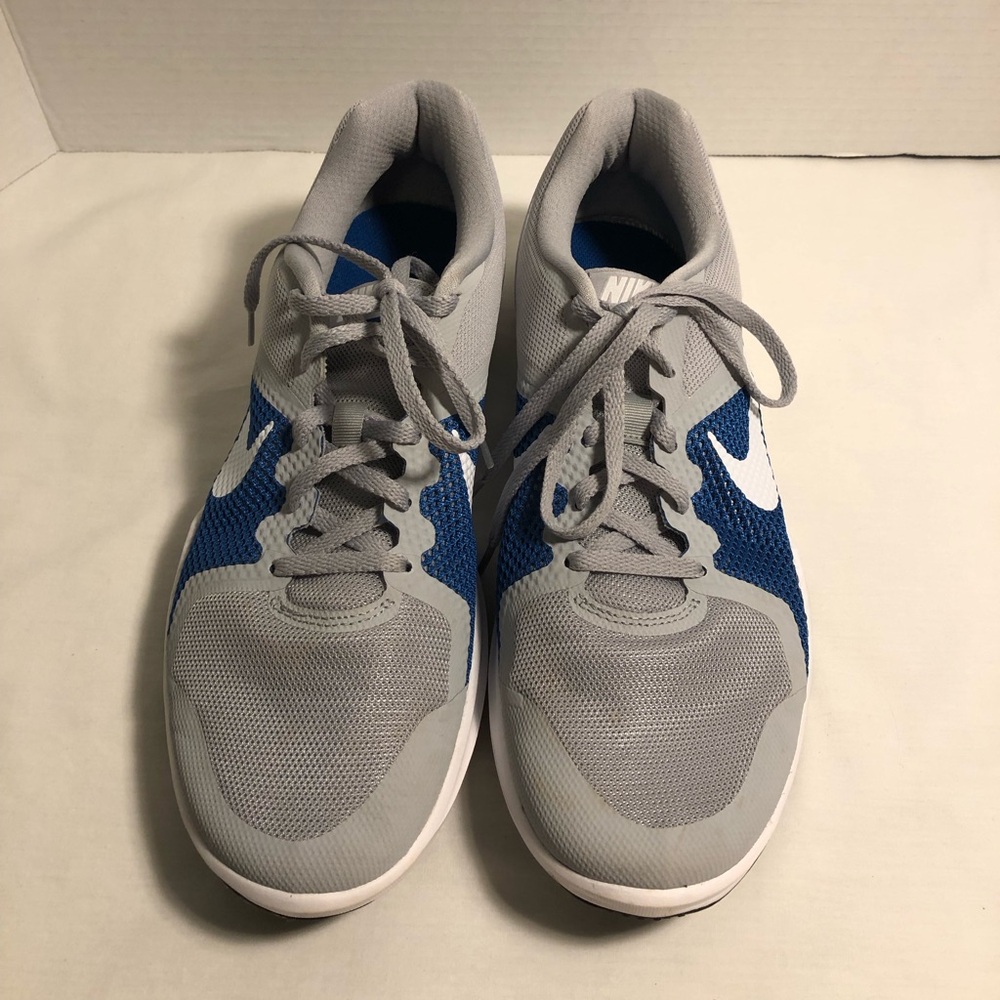 EUC Nike Athletic Sneakers